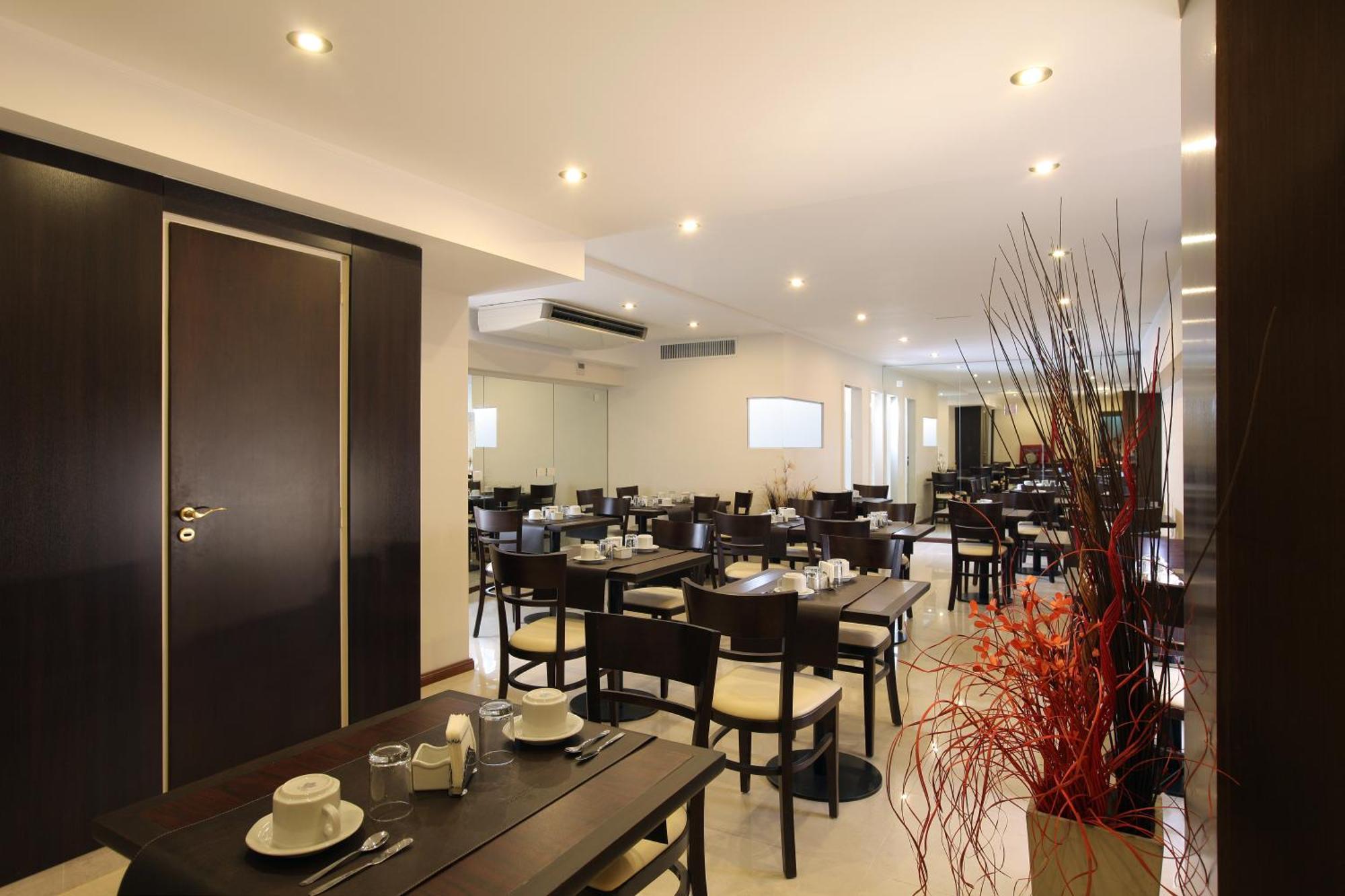 Europlaza Hotel & Suites Buenos Aires Exterior photo